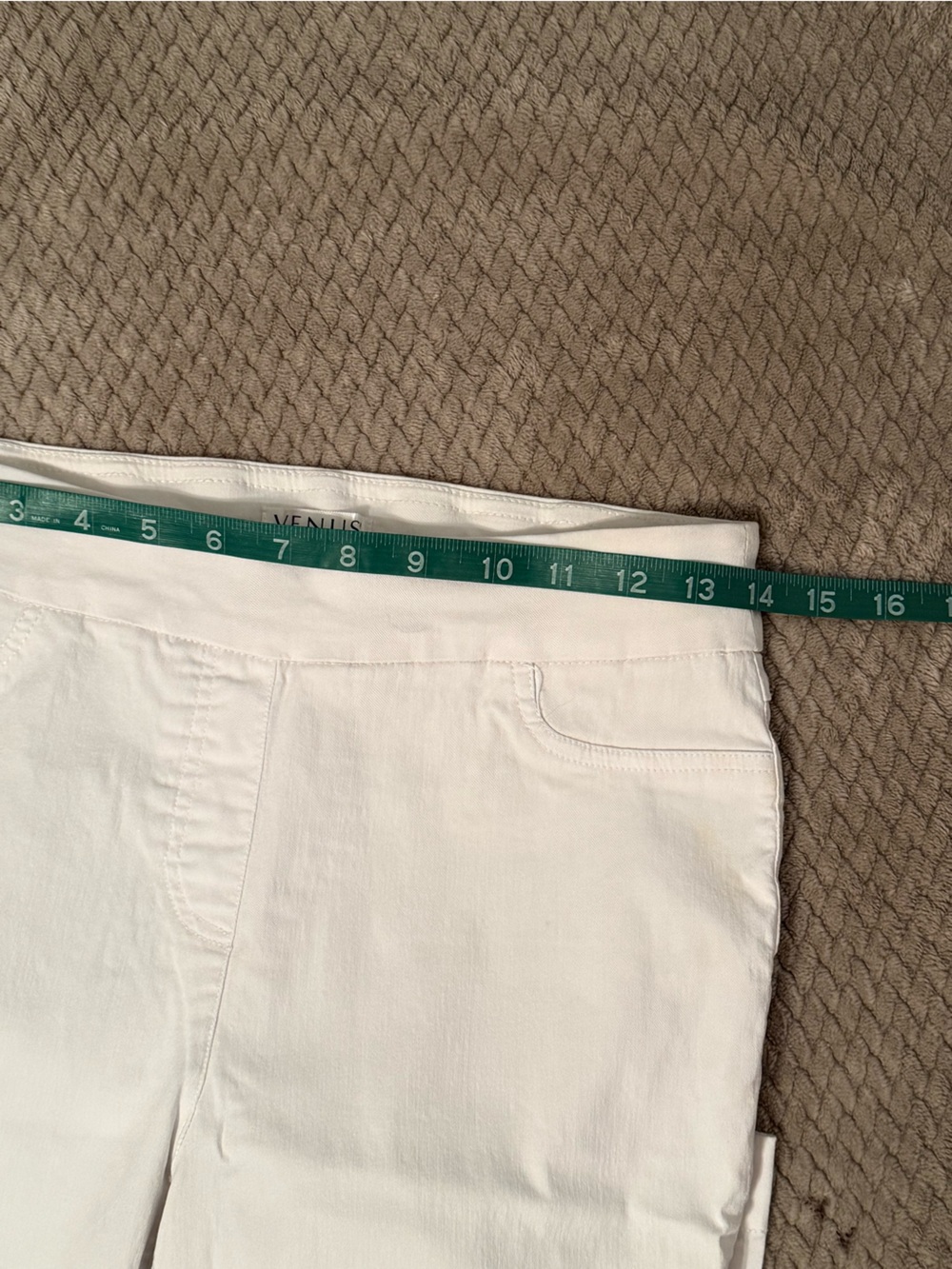 VENUS pull on skinny pants stretch lightweight White size Medium EUC! - Picture 3 of 7